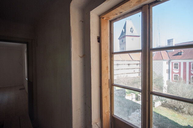 Pohled z okna poblíž kaple sv. Josefa 2020 | © Autor: Radomír Kočí, fotografie nepodléhá Creative Commons